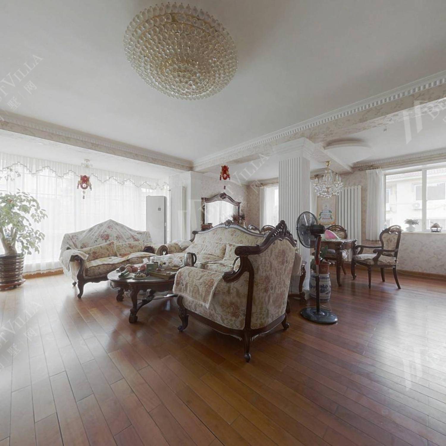 矿泉花园,青岛龙眼,顶楼加阁楼,地势高,看海景