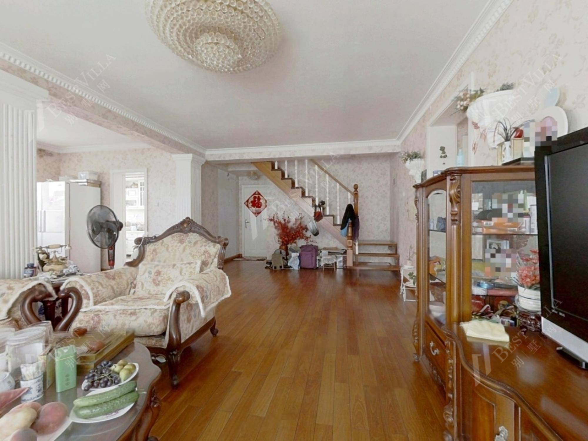 矿泉花园,青岛龙眼,顶楼加阁楼,地势高,看海景